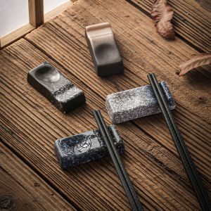 Bàn Đạp Gốm Cá Nhân Hóa Kiểu Nhật Bản Cổ Điển Bàn Đạp Gốm Nhỏ Bàn Đạp Gắp Đũa Đồ Dùng Nhà Bếp Thiết Kế Sáng Tạo Cho Nhà Hàng