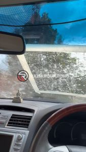 สเปรย์เคลือบกระจก KAKE ป้องกันหยดน้ำเกาะกระจก สูตรเข้มข้น 120ml 1 ขวด