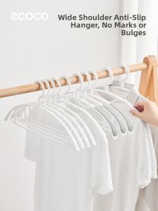 ecoco | Anti-Slip No Mark Bump Prevention Wide Shoulder Clothing Hangers