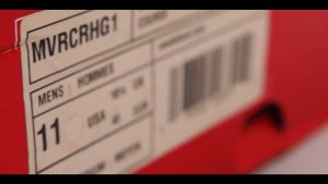 Sepatu Sneakers Pria New Balance MVRCRHG1 Running Course