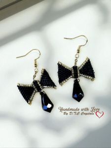 [D.T.C Crystals] Beaded Black/Gold Bow Earrings