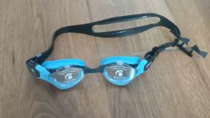 Kính bơi dùng cho ngoài trời V2000 chống tia UV