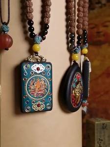 Handmade Amulet Necklace Fortune Yellow God of Wealth Bhaisajyaguru Elephant God Pendant Sweater Chain Men and Women Ebony Thangka Pendant