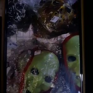 หน้ากากเขี้ยวพลาสติก หน้ากาฮาโลวีน หน้ากากปีศาจ หน้ากากผี ใส่ได้ทั้งเด็กและผู้ใหญ่ หน้ากาก