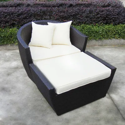 BuyME | Outdoor Rattan Sofa Set Beach Bed Waterproof Sunscreen Three-Piece Combination Modern Simple Style Metal Accents Detachable Cover
