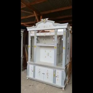 Bufet TV Kristal Resin 4 Pintu / Lemari TV
