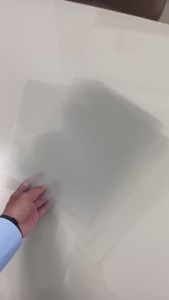 Bìa kiếng A4 chịu nhiệt đóng sách 1kg/xấp không độc hại chuẩn ISO bảo đảm sức khoẻ