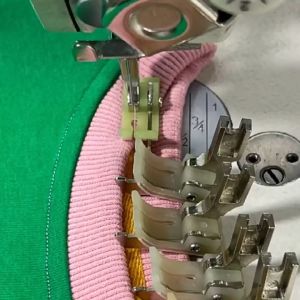 Chân vịt có gờ trái phải SP-18 đế nhựa 2 da đủ size 1mm đến 6mm dành cho máy may công nghiệp