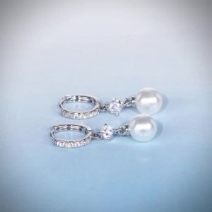 Huitan Simple Versatile Style Women Imitation Pearl Drop Earrings Inlaid Shining CZ Trendy Wedding Accessories Jewelry for Party