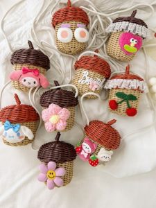 กระเป๋าถือแฮนด์เมดจากหญ้าฤดูร้อนใหม่ กระเป๋าสะพายข้างผู้หญิงเด็ก กระเป๋าถือแบบมินิ เครื่องประดับขนาดเล็ก กระเป๋าถือแบบมินิ