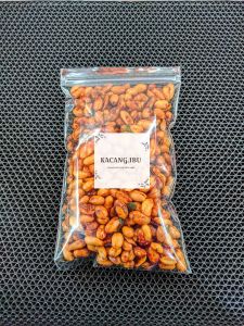 KACANG BAWANG PEDAS BALI SUPER 250gr PEDAS ENAK GURIH RENYAH