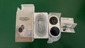 Wall-mounted Toothbrush Holder Intelligent Sterilizer & Dryer Fits Most Walls Automatic Disinfection For Toothbrushes.