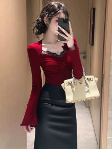DUOFEIYAN | Elegant Red Lace Stitched Ladies T-Shirt Autumn Winter