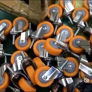 【READY STOCK】1-2 Inch Rubber Furniture Casters Wheels/Orange Swivel Design/Trolley Castor/Cabinets Wheels/Screws Rods