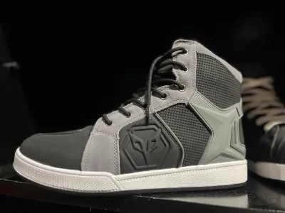 Duhan Riding Sneakers