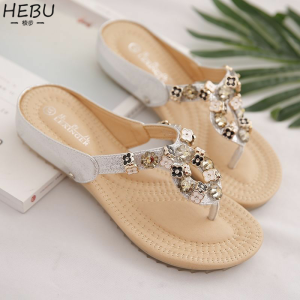 Womens Sandals Outdoor Wear 2024 New Versatile Beach Shoes Slip-On Anti-Slip Soft Bottom Thong Slippers Korean Style