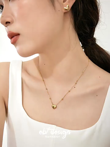 3PCS/SET Gold Heart Jewelry Set Titanium Steel Necklace Bracelet Earrings Non-Fading
