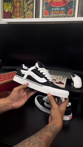 Sepatu Vans KNU Skool & Sneakers Casual Terlaris