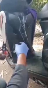 AUTOMAX Black: Penghitam Body Kasar Mobil & Motor Permanen 70ML