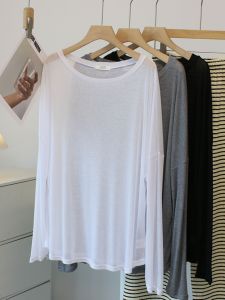 Thin Scoop See-through T-shirt: Perfect Summer Outerwear