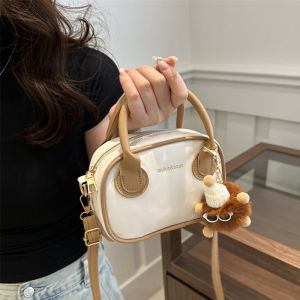 Fashionable Versatile Womens Crossbody Bag Single Shoulder Handbag Small Square Bag Spring Summer New Style Elegant Sensation