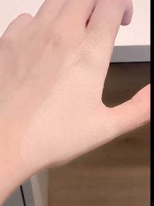 สินค้ามาใหม่ พัฟคุชชั่น พัฟ Xixii Air Cushion bb ครีมควบคุมความมัน สำหรับผิวขาวและผิวสองสี ขนาด10g. No.D-661