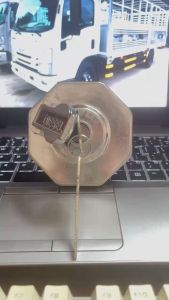 NẮP BÌNH DẦU ISUZU  NẮP THÙNG DẦU  NẮP BÌNH DẦU XE TẢI ISUZU 3T5 - 15T NMR NPR NQR FRR