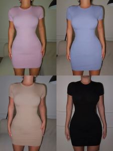 Lapinky: One for Each Person! European and American Kardashian Same Style Small Round Neck Tight-Fitting Solid Color High Elastic Short Sleeve Dress