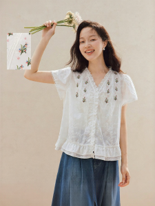 INMAN | 100 Xinjiang Cotton French Lace Embroidery Shirt Short Sleeve V-Neck Summer New Style