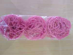 Kerupuk Renggining mentah isi 30 pcs ( pink )