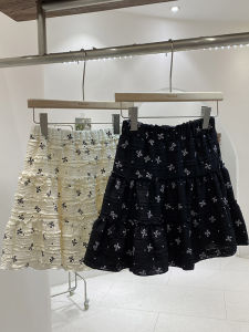 Summer 2025 Korean Style Sweet Black Floral Cake Skirt Womens Slimming Versatile High Waist A-Line Short Skirt Commute