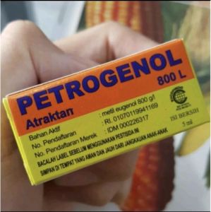 Obat lalat buah PETROGENOL ATRAKTAN 800L 1 botol kecil uk 5ml