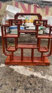 Kệ mũi tên trang trí gỗ hương ta cao cấp cao 80x76 sâu 18cm