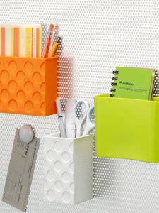 Inomata Kitchen Fridge Magnet Plastic Storage Box Utensil Organizer Magnetic Storage Box for Kitchen And Refrigerator