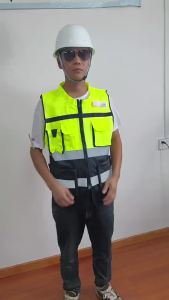 Safety Vest for Men and Women Adult Safety Vest High Visibility Work Vest Heavy Duty Safety Vest Reflectorized Safety Vest Adjustable Zipper Safety Vest Multi-Pocket L-3XL[Manila]
