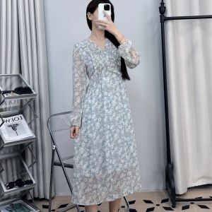 Spring Autumn Floral Print Slim Fit Midi Dress Long Sleeve V Neck Fairy Style Womens Dress Fashionable Elegant Casual Skirt