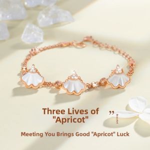 Luxury Ginkgo Leaf Bracelet for Women