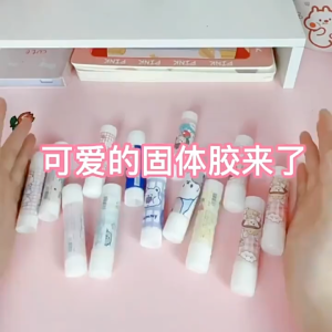 Lem Roll Kertas DIY lem kertas glue stick glue Lem stick Batangan Rekat Kuat Mudah Digunakan