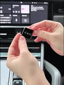 4-in-1 Screen Mirroring Wireless CarPlay Adapter AirPlay Mirror Link Mini Car Dongle Bluetooth Wired to Wireless Convert for Car