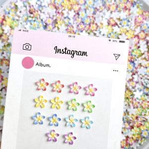 30PCS Sweet Creative Five Petal Flowers Resin Nail Art Decorations 3D Multi-colors Gradient Blossoms Nail Charms DIY Fairy Nails