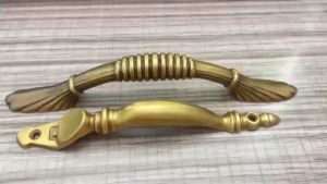 Tay nắm tủ T74T82 chất liệu đồng thau cao cấp dày đặc  kiểu dáng cổ điển sang trọng