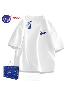 เสื้อยืดแขนสั้นผู้ชายลายแพนด้า NASA ทรงหลวม ผ้าฝ้ายแท้ สไตล์ฤดูร้อน แฟชั่นผู้ชายและผู้หญิงคู่