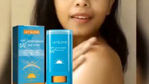 Jayusing Moisturiser Sun Stick Moisturizing Protection Stick Protection Refreshing Non-Sticky Isolation Protection Waterproof Anti-Sweat Anti-Ultraviolet Cream 20g