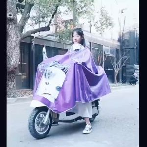 Áo mưa bộ 2 lớp dày dặn siêu chống thấm phối màu thời trang mặc thay áo gió. Áo Mưa 12 Người Có Kính Chắn Nước Che Mặt Cánh Dơi Chống Thấm Cao Cấp 2 Đầu PHẢN QUANG Có Túi Che Trùm Gương
