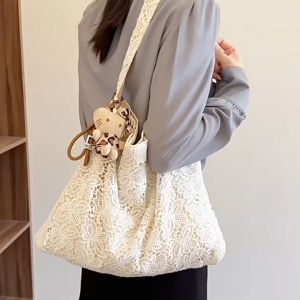 unlimitedshop(UN2479) กระเป๋าสะพายไหล่ผ้าลูกไม้ ใส่ไอแพดได้