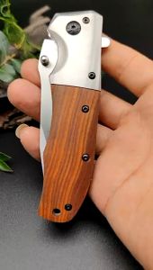 มีดพกพา มีดพับพกพา มีดเดินป่า มีดพับ มีดพับสวิสแท้ Folding Knife ด้ามจัดออกแบบมาเพื่อให้เหมาะกับผู้ใช้งาน แข็งแรงทนทาน สามารถคาดติดที่เอว พกพาสะดวก มีดพับสวิส - Lazada