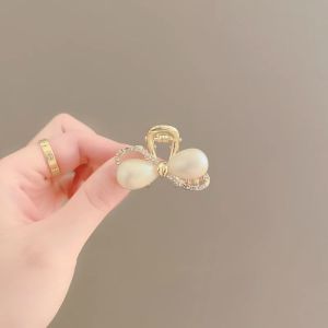 2024 New Pearl Hair Clip Womens Side Butterfly Knot Fringe Hair Accessories Elegant Pearl Hair Barrette Fashionable Hair Decor