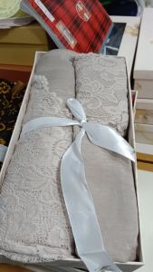 Mukena Silky Premium Kotak