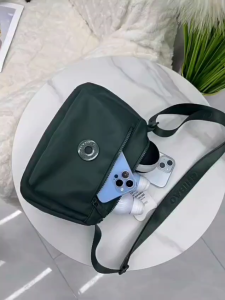 TAS SELEMPANG WANITA IMPORT CHIBAO BAHAN PARASUT WATERPROOF 17813#