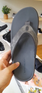 Dép xỏ ngón sức khỏe nam Revitalign Yumi Grey